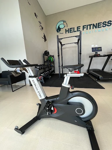 Showroom Hele Fitness em Curitiba